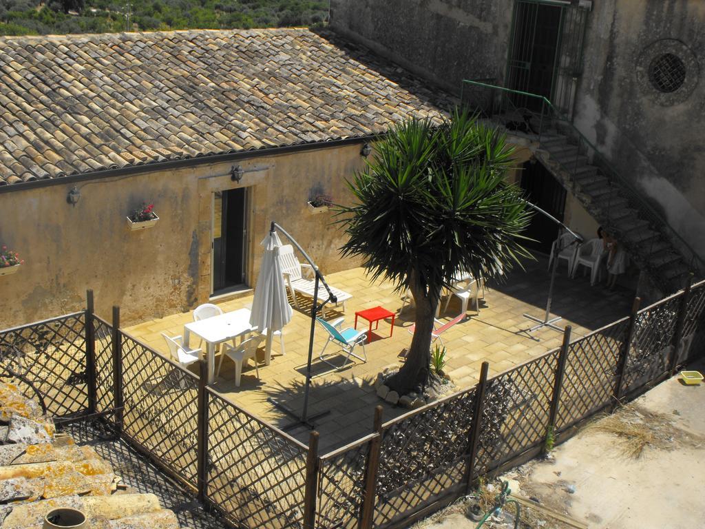 Agriturismoeloropizzuta Lido di Noto Zimmer foto