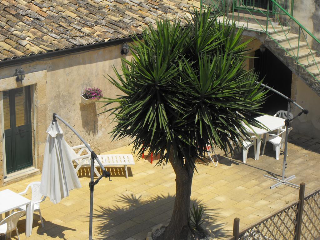 Agriturismoeloropizzuta Lido di Noto Zimmer foto